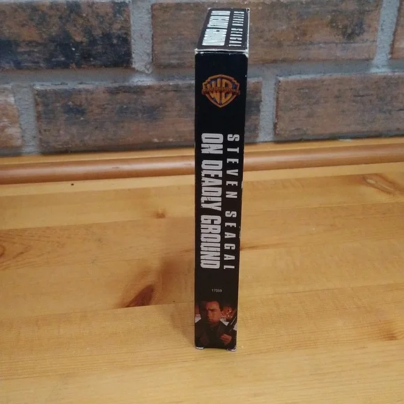 On Deadly Ground Vhs tape - Picture 5 of 6